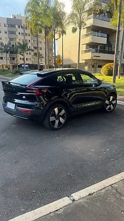 Volvo EX40 - Imagem 6