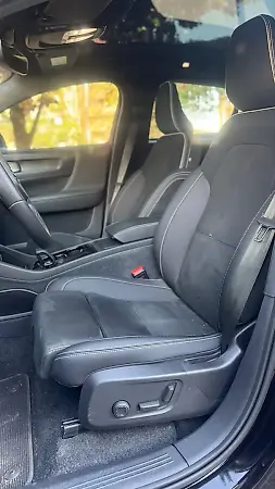 Volvo EX40 - Imagem 9