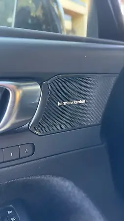 Volvo EX40 - Imagem 12