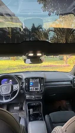 Volvo EX40 - Imagem 16