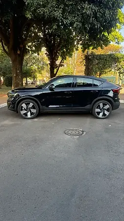 Volvo EX40 - Imagem 17