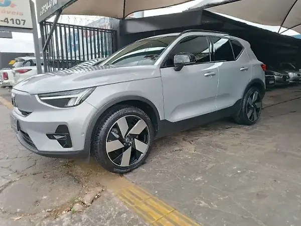 Volvo EX40 - Imagem 6