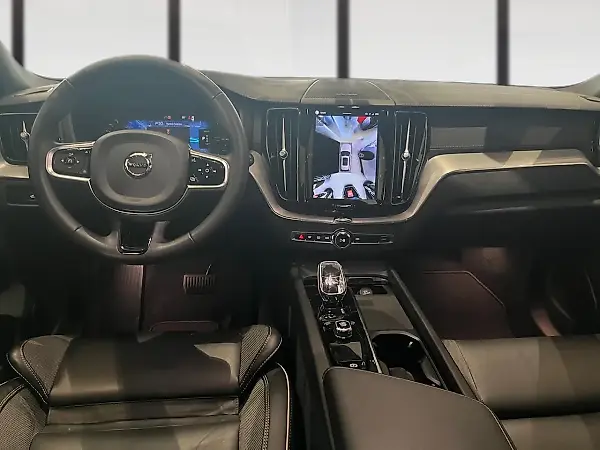 Volvo Xc60 Plug-in Hybrid - Imagem 12