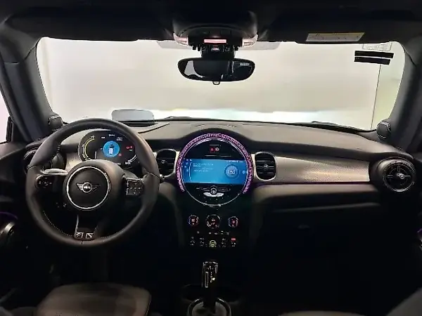 Mini Cooper SE - Imagem 13