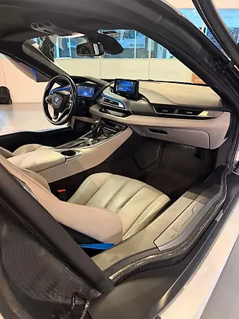 BMW I8 - Imagem 11