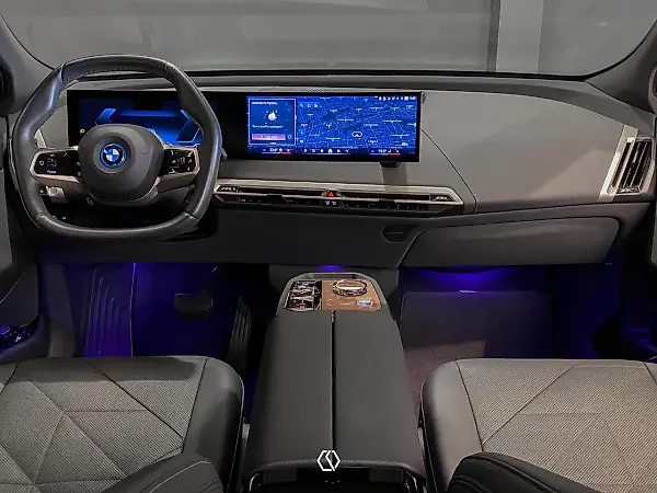 BMW Ix - Imagem 14