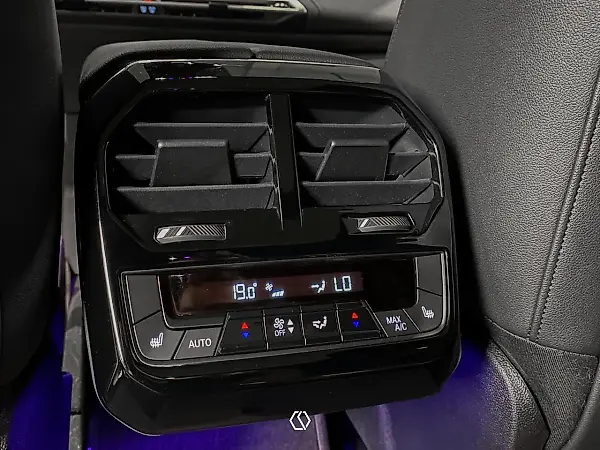 BMW Ix - Imagem 15
