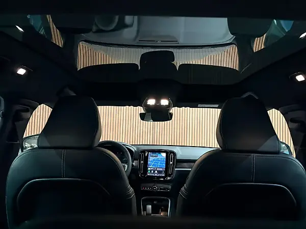 Volvo EX40 - Imagem 7