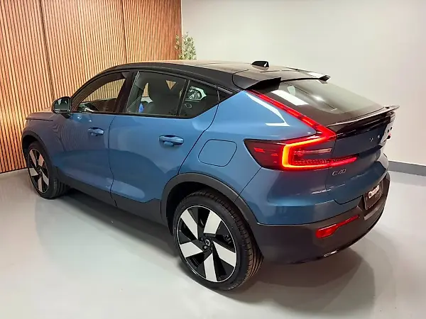 Volvo EX40 - Imagem 6