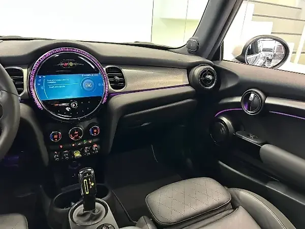 Mini Cooper SE - Imagem 11
