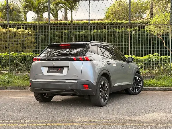 Peugeot E-2008 - Imagem 5