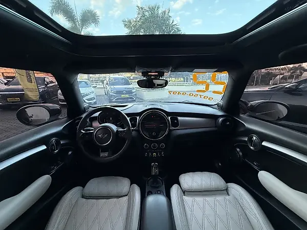 Mini Cooper SE - Imagem 16