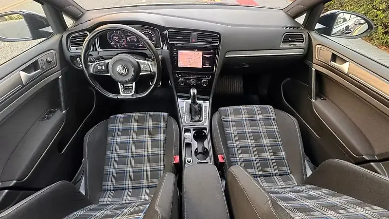 Volkswagen Golf  GTe - Imagem 17
