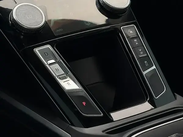 Jaguar I-pace - Imagem 9