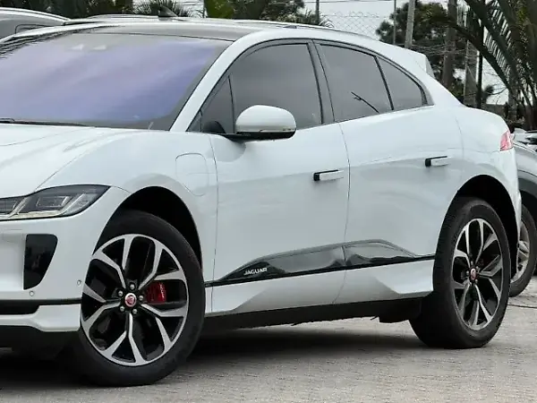 Jaguar I-pace - Imagem 14