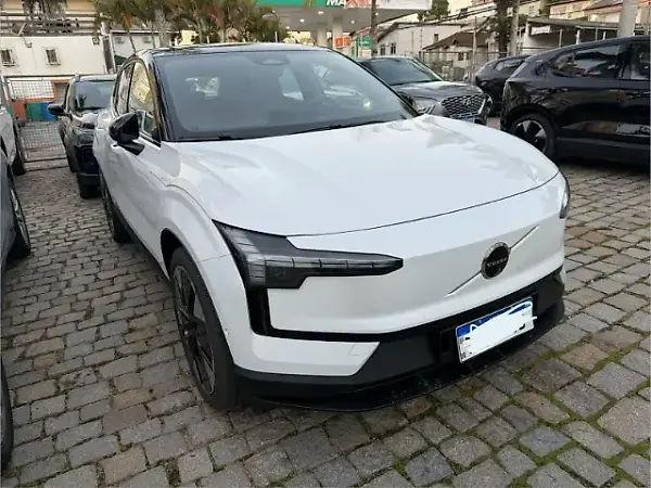 Volvo EX30 - Imagem 2