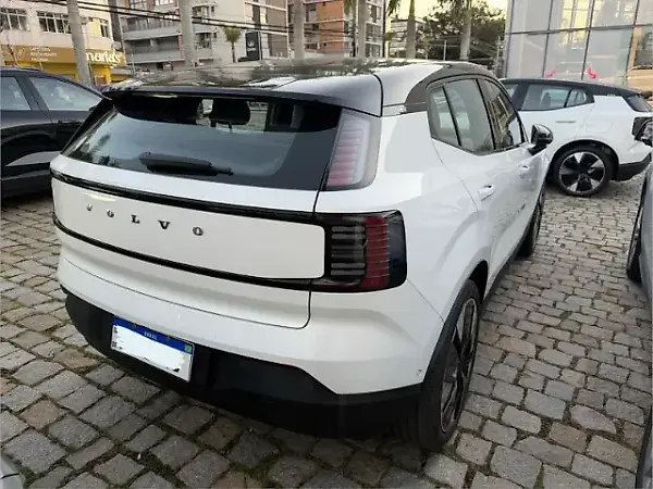 Volvo EX30 - Imagem 3