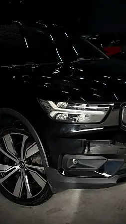 Volvo XC40 Recharge - Imagem 2