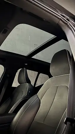 Volvo XC40 Recharge - Imagem 4