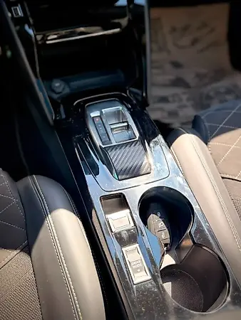 Peugeot E-2008 - Imagem 14