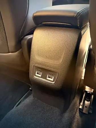 Peugeot E-2008 - Imagem 16