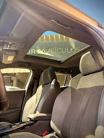 Peugeot E-2008 - Imagem 20