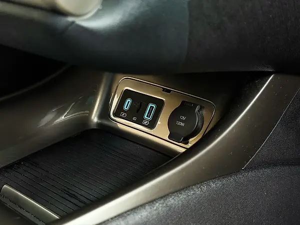 BYD Dolphin - Imagem 12