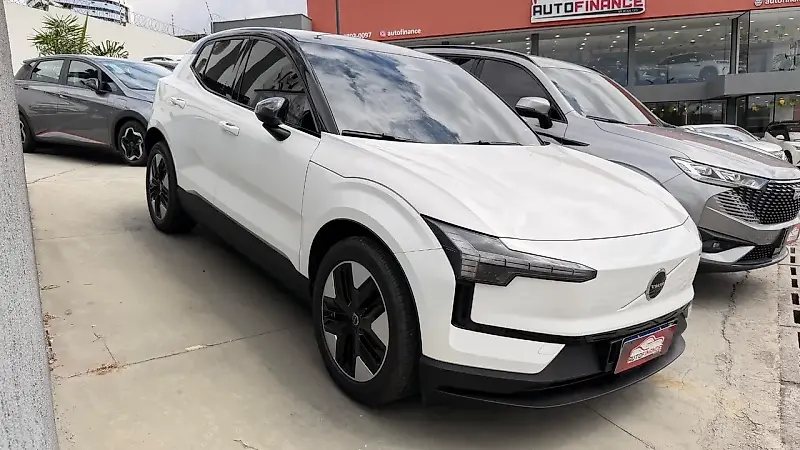 Volvo EX30 - Imagem 2