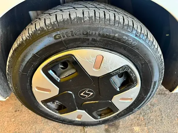 JAC E-JS1 - Imagem 9