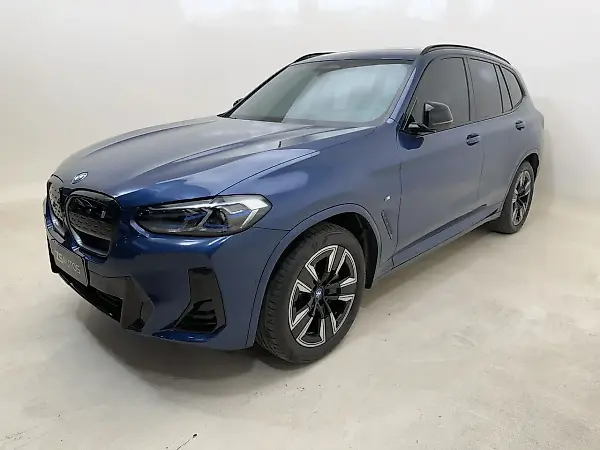 BMW IX3 - Imagem 1