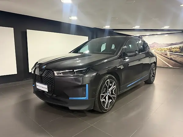 BMW Ix - Imagem 1