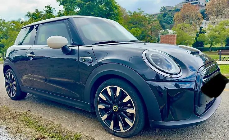 Mini Cooper SE - Imagem 1