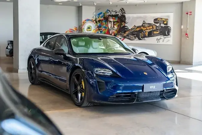 Porsche Taycan - Imagem 1