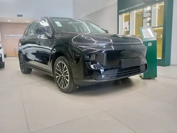 Leapmotor B10 - Imagem 1