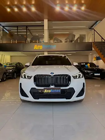 BMW IX1 - Imagem 1