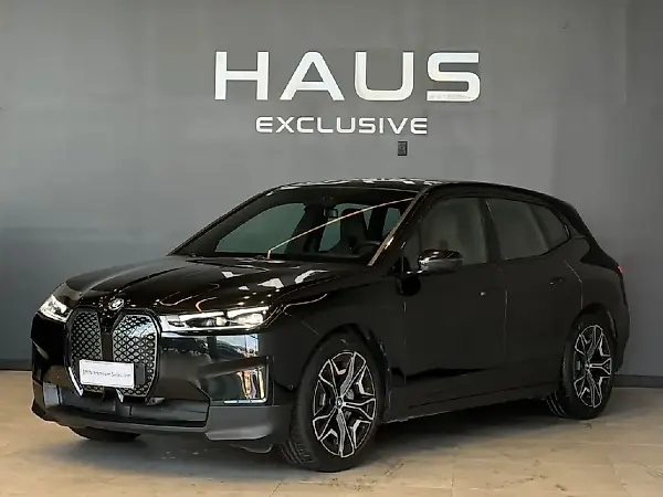 BMW Ix - Imagem 1
