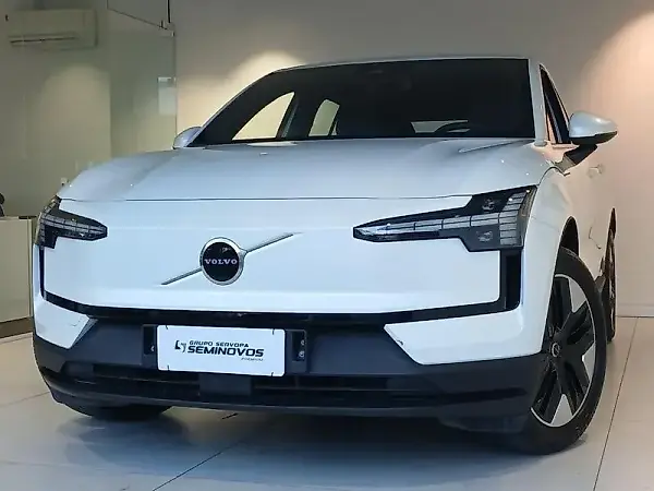 Volvo XC40 Recharge - Imagem 1