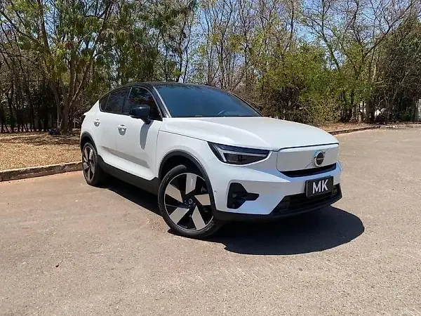 Volvo C40 Recharge - Imagem 1