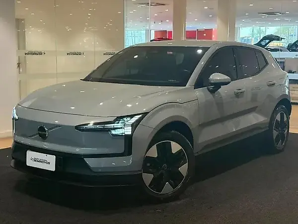 Volvo XC40 Recharge - Imagem 1