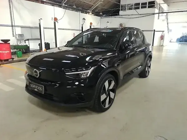 Volvo XC40 Recharge - Imagem 1