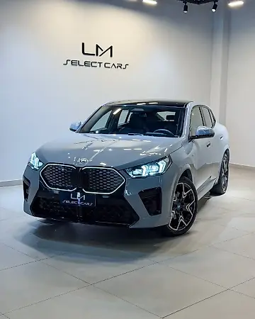 BMW IX2 - Imagem 1