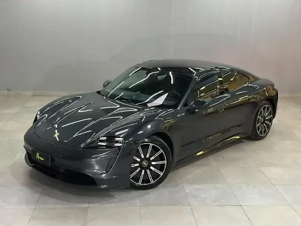 Porsche Taycan - Imagem 1
