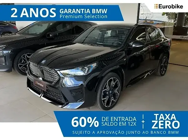 BMW IX2 - Imagem 1