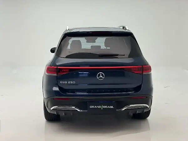 Mercedes Eqb 250 - Imagem 4
