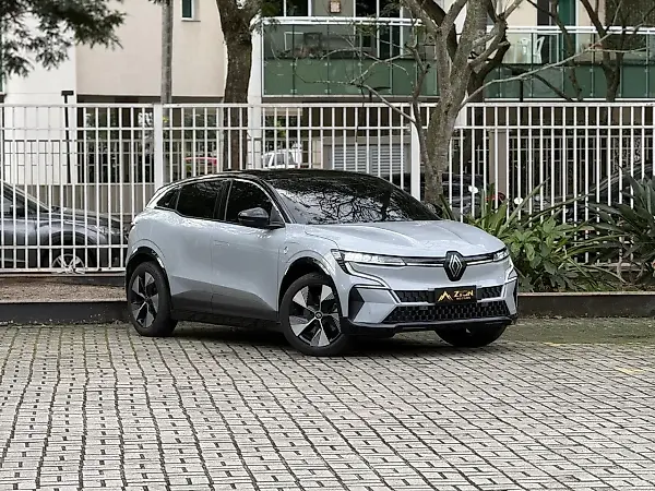 Renault Megane E-tech Electric - Imagem 1