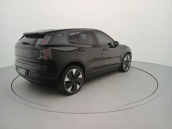 Volvo EX30 - Imagem 2