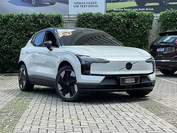 Volvo EX30 - Imagem 1