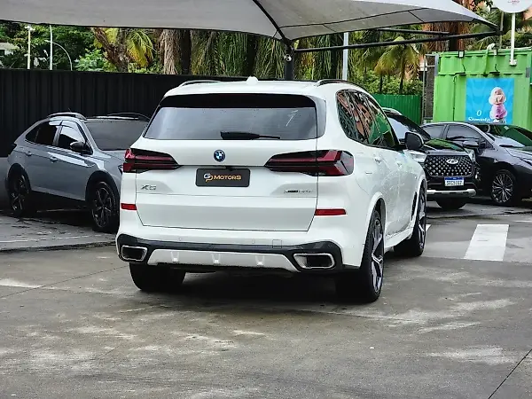 BMW X5 Xdrive50e - Imagem 4