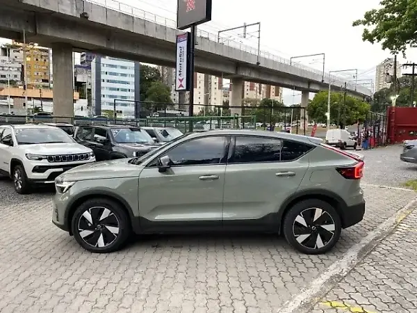 Volvo C40 Recharge - Imagem 2