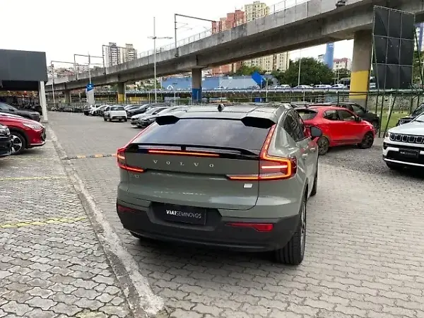 Volvo C40 Recharge - Imagem 5